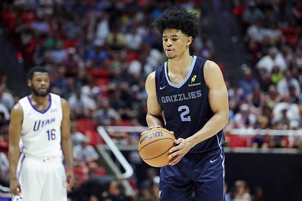 整体表现很不理想,灰熊后场新星的留队前景令人感到担心?