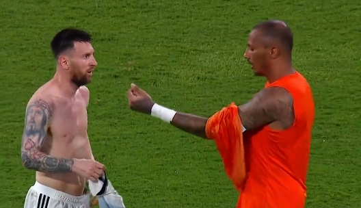 万博体育-库拉索门将意外获梅西球衣：虽获报价却坚称非卖品