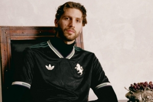 葡萄图案！尤文晒本赛季第三球衣：传承如同美酒，愈久愈醇