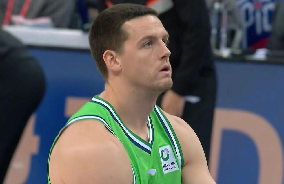 ManBetX官网-天津男篮30分大胜完成复仇，林庭谦20+8郑昊燃23分，邹阳空砍23+8